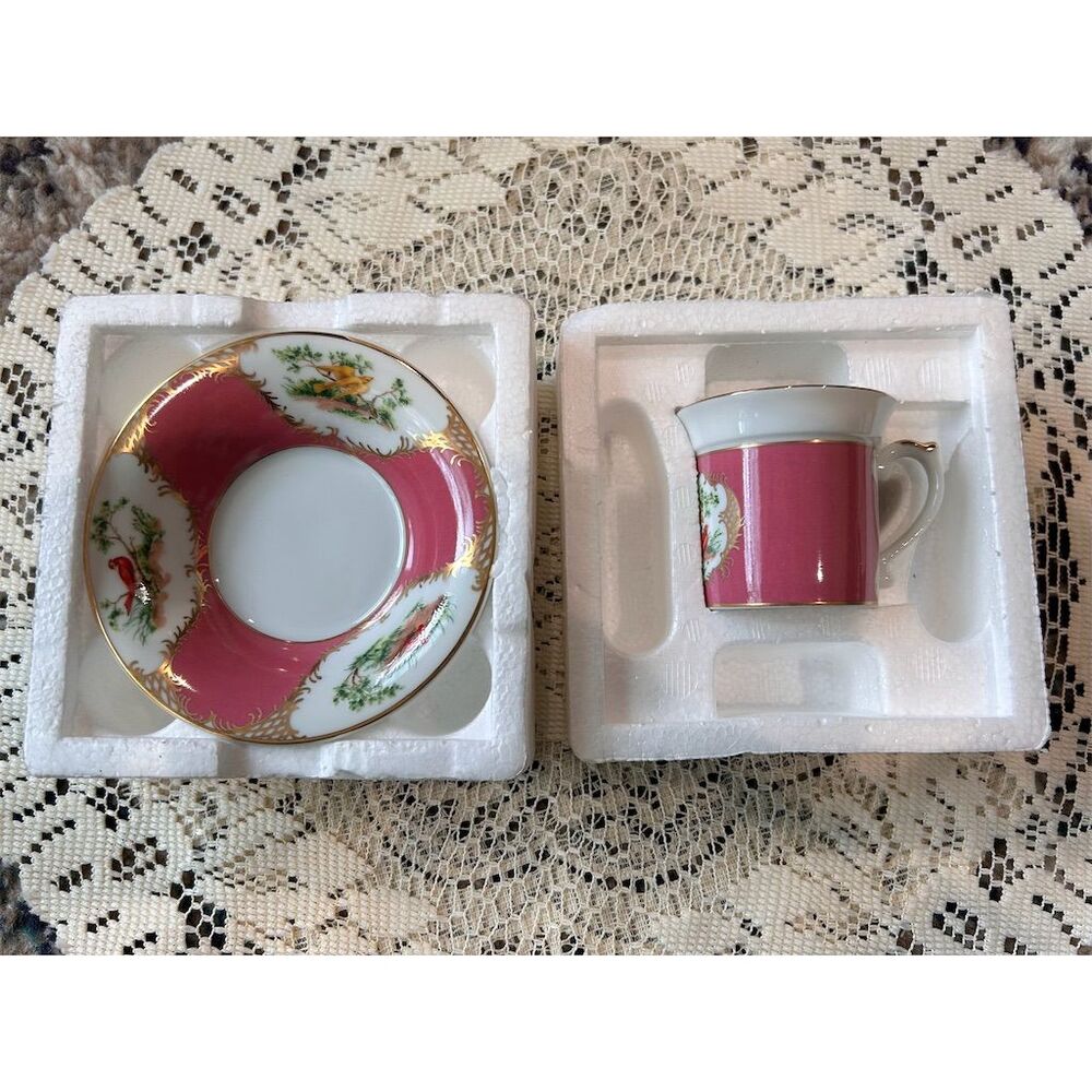 Vintage 1985 Avon Floral & Gold Cup & Saucer Set European Tradition